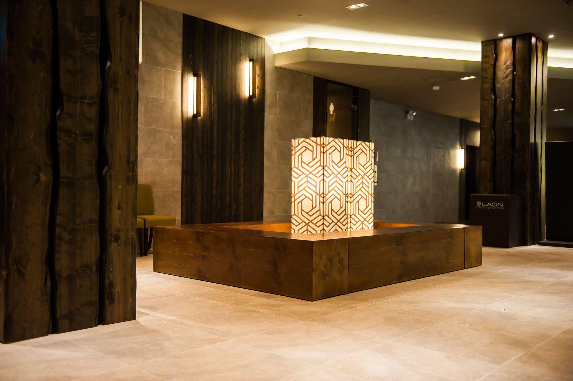 Laon Convention Hotel Daejeon Exteriör bild