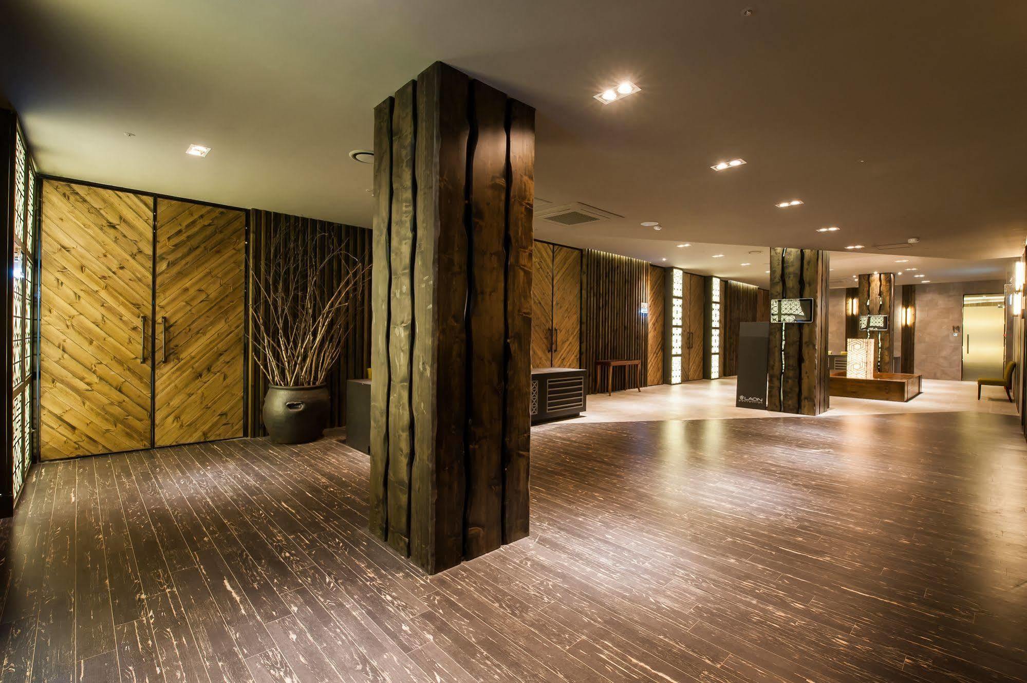 Laon Convention Hotel Daejeon Exteriör bild