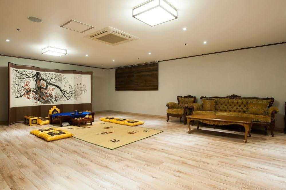 Laon Convention Hotel Daejeon Exteriör bild